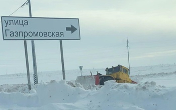 В Ростошах крупногабаритному трактору потребовалась эвакуация