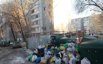 Жители Северного проезда столкнулись с проблемой вывоза мусора 