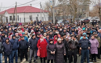 Жители Первомайского района  вышли на митинг против захоронения нефтяных отходов