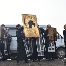 Из-за коронавируса оренбургские священники вышли на крестный ход