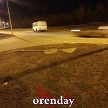 Покосившиеся столбы и упавшие дорожные знаки: в Оренбурге до них никому нет дела