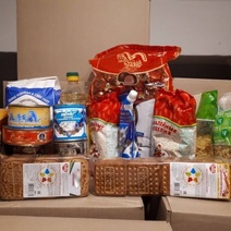 Из чего состоят продуктовые наборы, которые раздают нуждающимся оренбуржцам