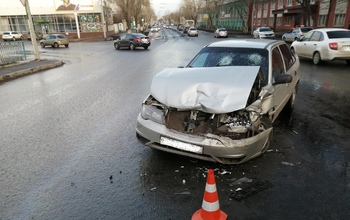 В Оренбурге нетрезвый водитель попал в ДТП: пострадал пассажир