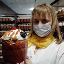 Как Оренбург готовится к Пасхе: почем нынче куличи