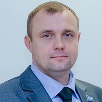 Депутату оренбургского ЗС предъявлено обвинение в оскорблении полицейского