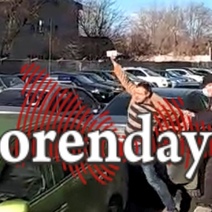 Человек, похожий на депутата ЗС Оренбуржья, размахивал удостоверением и заявлял о нарушении Конституции (ВИДЕО)