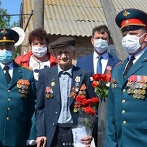 В Тоцком районе сегодня устроили мини-парад для ветеранов