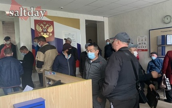В Соль-Илецке образовались очереди за спецпропусками