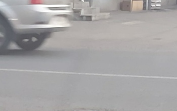 В Оренбурге на перек­рестке асфальт ушел под землю
