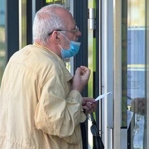 Законен ли в Оренбуржье отказ продавца обслужить покупателя без маски и перчаток