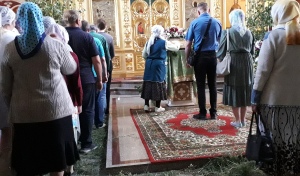 Православные оренбуржцы отмечают праздник Святой Троицы