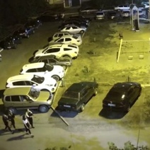 В Гае девушки из мести поцарапали чужое авто, а извинялись их родители