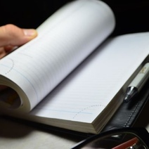 Мировые судьи Оренбуржья заказали сувенирки почти на полмиллиона рублей