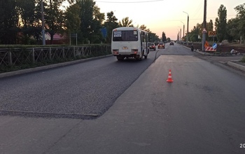 В Оренбурге разыскивают водителя, столкнувшегося со скутером