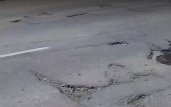На ямах в Оренбурге появилась новая дорожная разметка