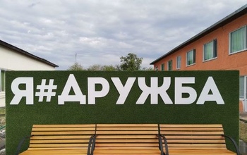 В Оренбуржье тушат сильный пожар на подступах к детскому лагерю