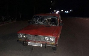 Ночью в Оренбурге под колесами авто погиб пешеход (18+)