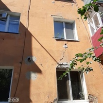 В Медногорске люди живут в доме, за который УК должно быть стыдно