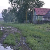 Дороги на пути школьных маршрутов в Оренбуржье не торопятся ремонтировать