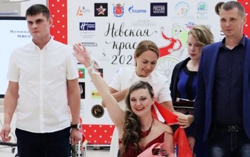 Оренбурженка на «Невской красе» стала Мисс-творчество