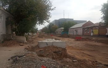На улице Комсомольской проверяющие застали лишь троих рабочих