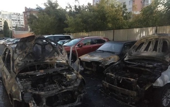 В Оренбурге на улице Комсомольской взорвался автомобиль