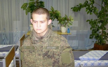 Рядовому Шамсутдинову, расстрелявшему сослуживцев, смягчили обвинение (18+)