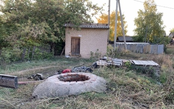 В Пономаревке в колодце нашли тело погибшего слесаря (18+)