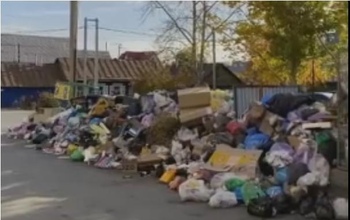 Горы мусора: оренбуржцы жалуются на свалку на улице Чернышевского