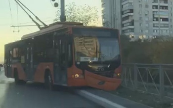 Утро в Оренбурге началось с ДТП