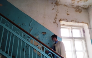 Рухнувший потолок: прокуратура обязала больницу Медногорска провести ремонт