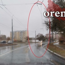 Оборвавшийся провод стал причиной пробки на Березке