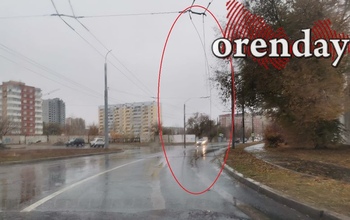 Оборвавшийся провод стал причиной пробки на Березке
