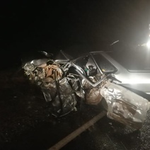 На трассе водитель ВАЗа погиб после столкновения со Scania (18+)