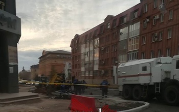 В центре Оренбурга рабочие повредили газопровод