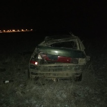 В Первомайском районе перевернулся «ВАЗ-21120»: пассажирка скончалась на месте ДТП (18+)