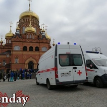 Оренбуржцев напугал «похоронный кортеж» из «скорых»