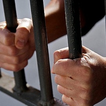 Жители Бузулука лишились свободы на 8 и 11 лет за преступления в отношении 15-летней девочки (18+)