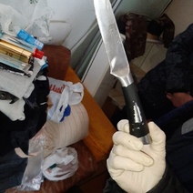 В маске и с ножом: в Оренбурге задержан подозреваемый в серии разбойных нападений