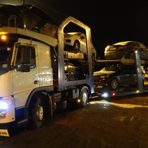 Оренбургские пограничники задержали автовоз с угнанными автомобилями