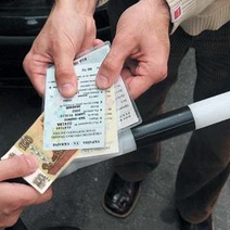 Житель Казахстана оштрафован на 150 тысяч рублей за попытку дачи взятки гаишнику