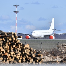 СМИ: Летевший в Оренбург борт ФСБ совершил аварийную посадку во Внуково