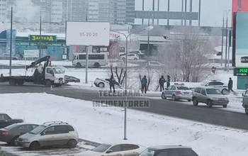 В Оренбурге автомобиль ГИБДД угодил в придорожный кювет