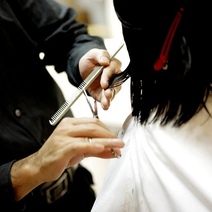 В Новоорском районе приостановлена деятельность парикмахерской