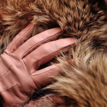 В Оренбуржье ищут цыган, продавших искусственную шубу под видом натуральной