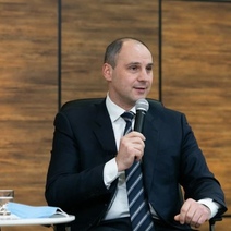 Губернатор Оренбургской области вне очереди вакцинировался от коронавируса