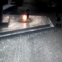 Полицейские установили личность оренбурженки, дети которой потушили «Вечный огонь»