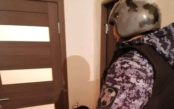 В Бугуруслане грабители спрятались от силовиков в ванной комнате