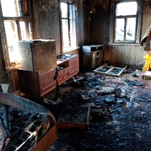 В Бузулукском районе отец не рассказал пожарным, что в горящем доме остался его сын (18+)