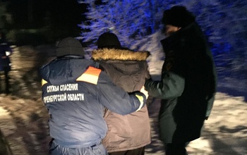 За несколько часов до Нового года под Оренбургом искали двух заблудившихся людей